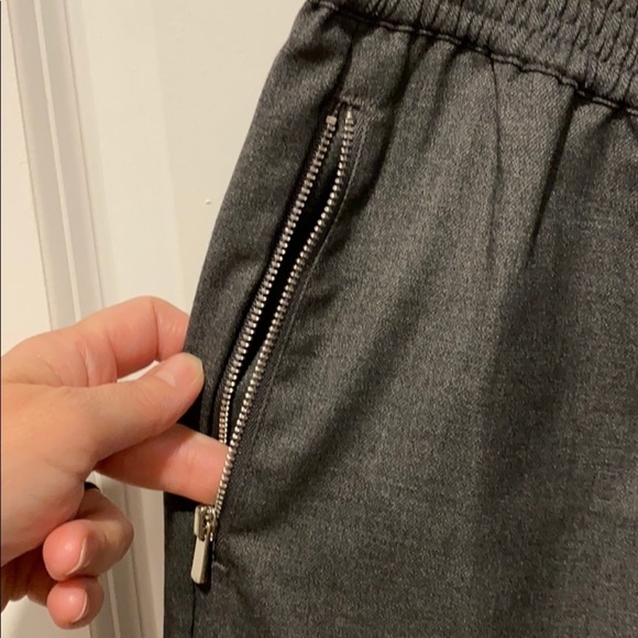 H&M Zipper Pocket Crop Loose Dress Pants EUC - Picture 9 of 11